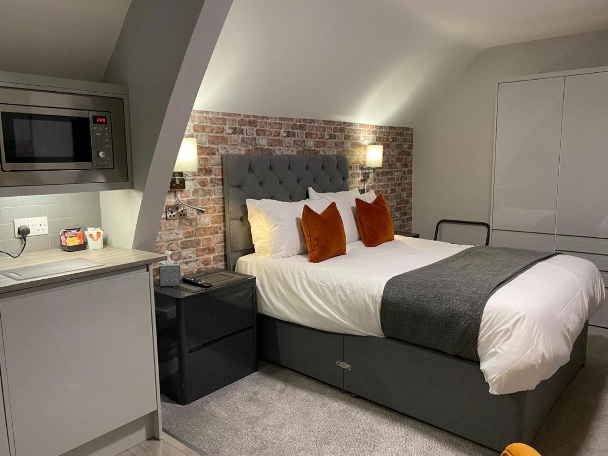 Chequers Lodge- Dalton-in- Furness- Self check in- for professionals and tourists - Housity