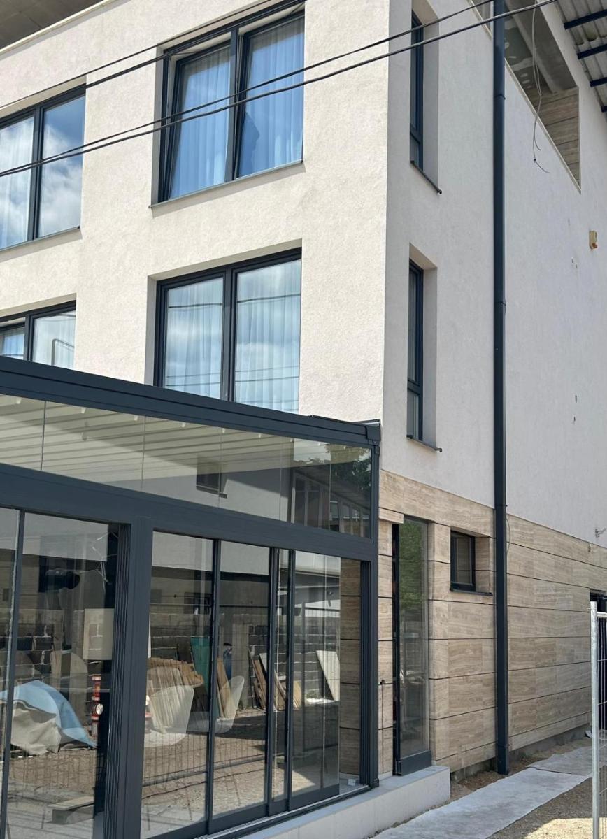 CASA V BENCUN Deluxe Queen Rooms - Housity