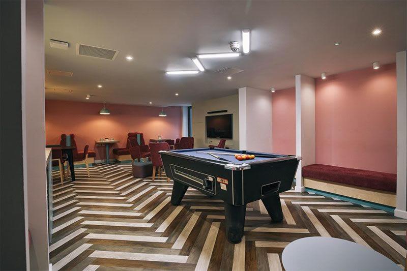 Great Value & Stylish Ensuites at Brocco in Sheffield - Housity