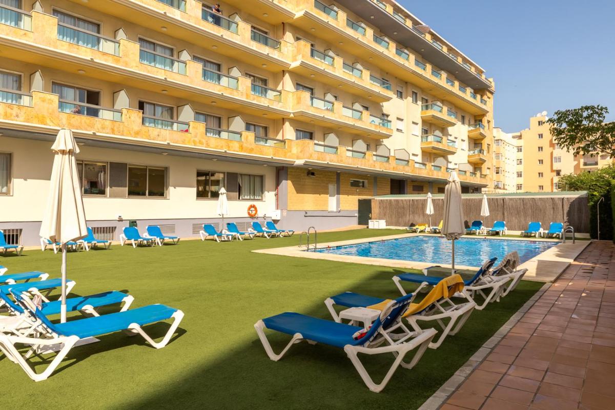 Piscina en o cerca de BQ Andalucia Beach Hotel
