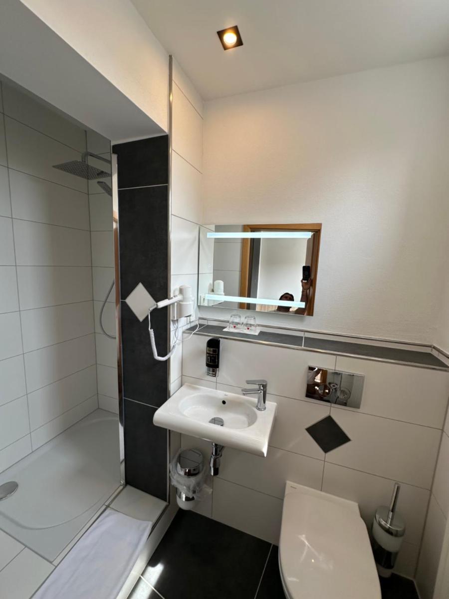 Hotel Stadt Emmerich - Housity