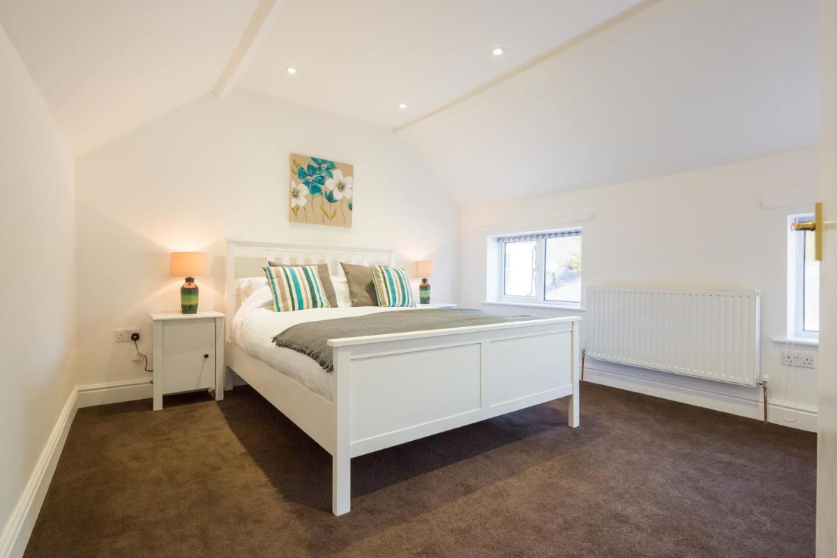 Cambridge Water House Apartments - Housity