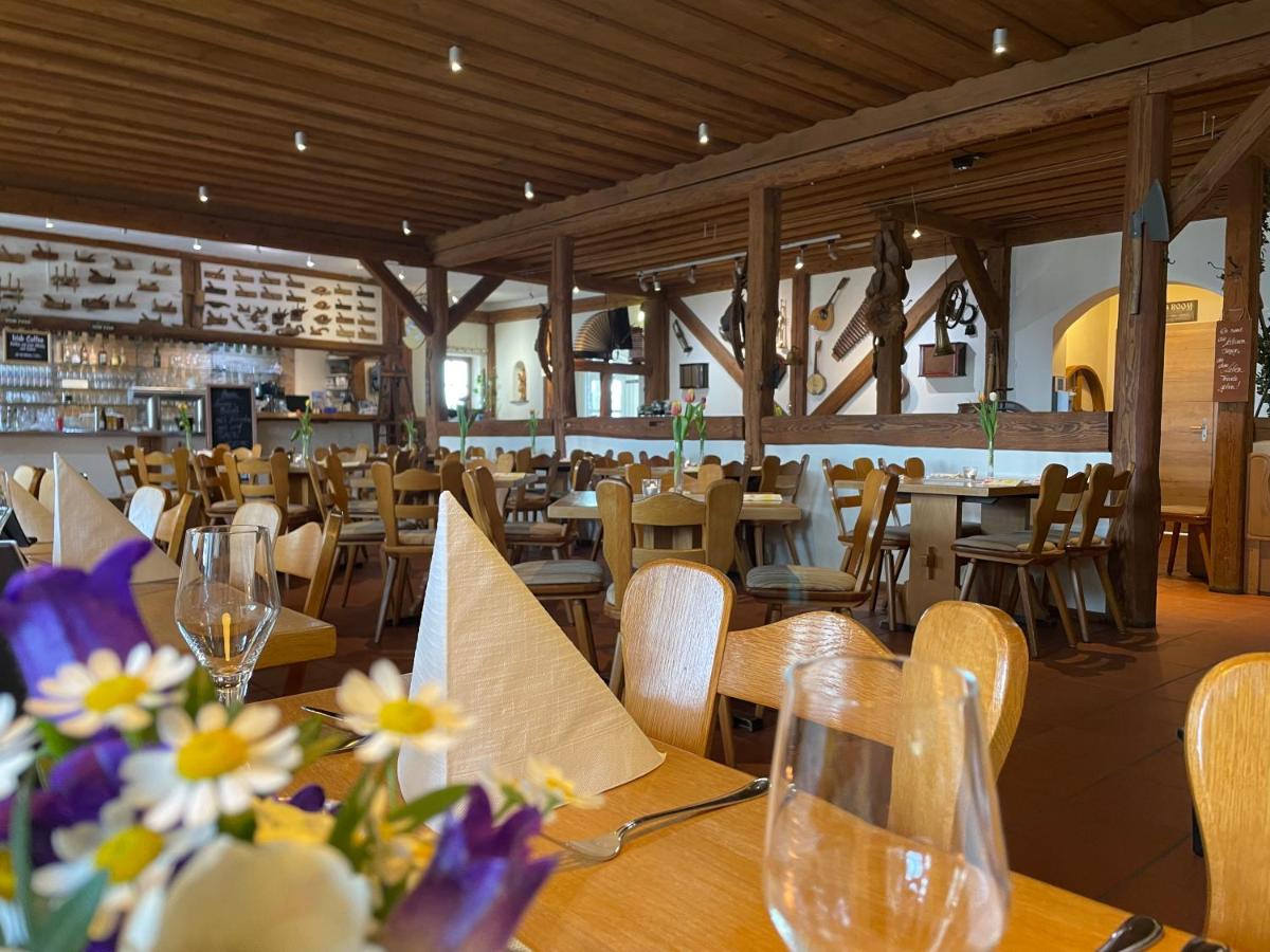Hotel Amendes Haus am See - NEUERÖFFNUNG - Housity