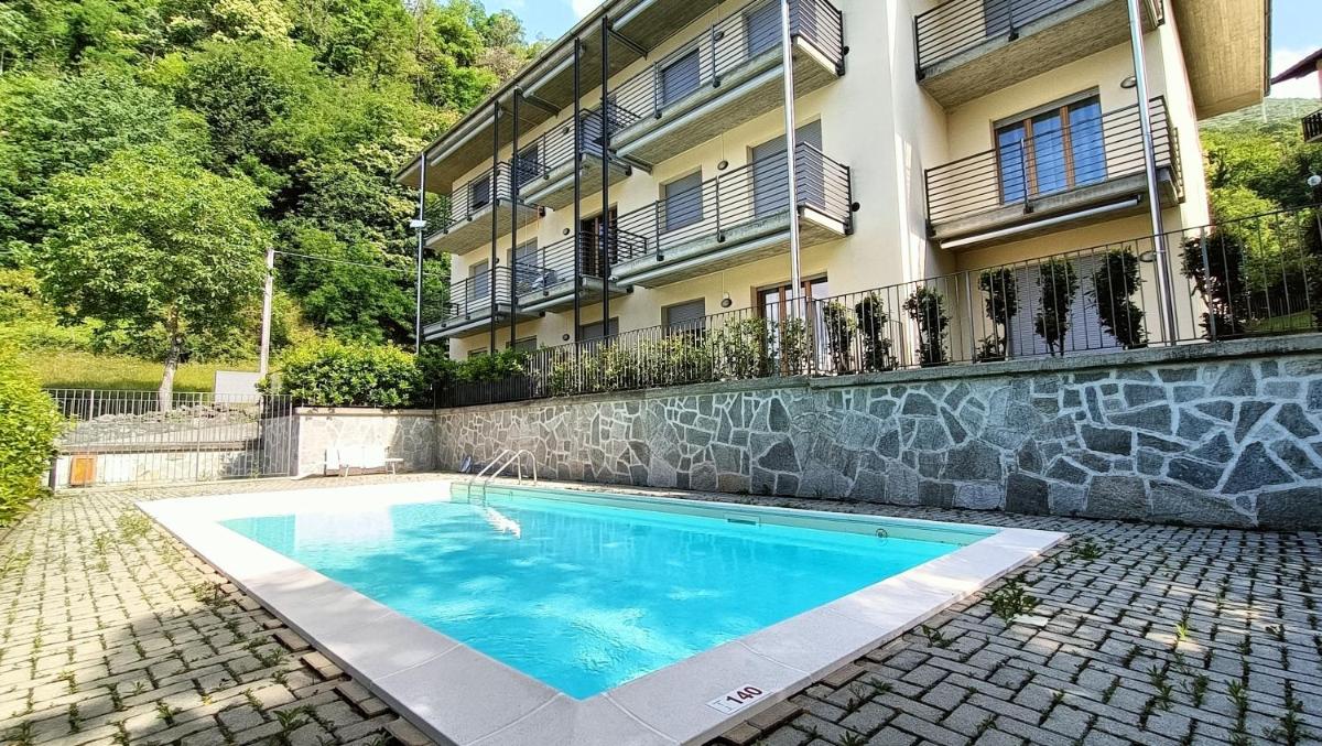 Stella House, swimming pool Gera Lario - Larihome A68 - Housity