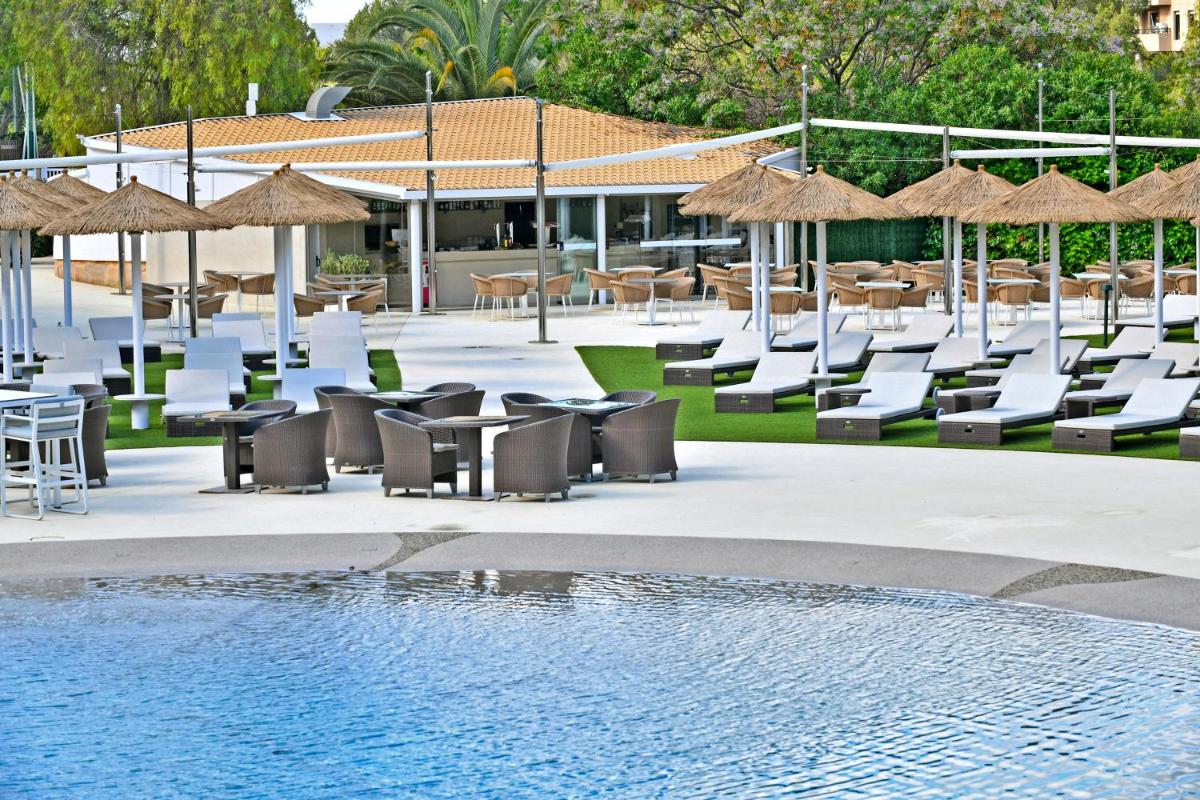 Piscina en o cerca de Salles Hotels Marina Portals