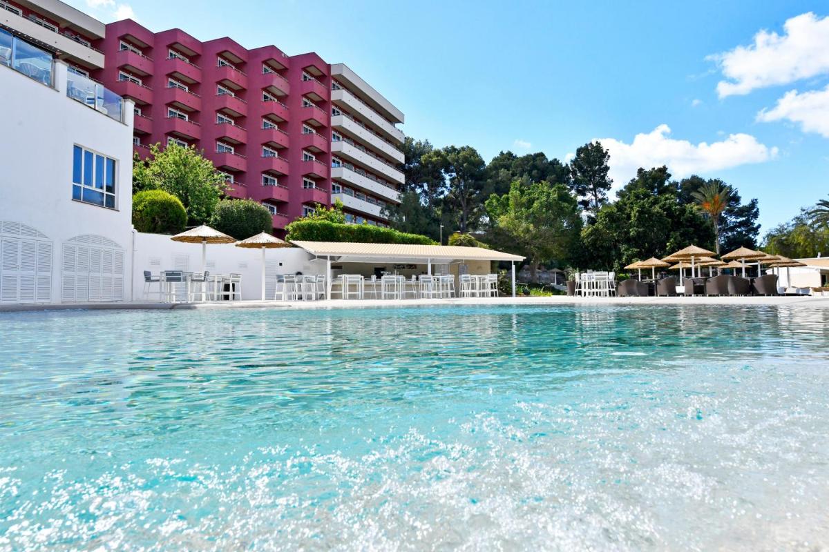 Piscina en o cerca de Salles Hotels Marina Portals