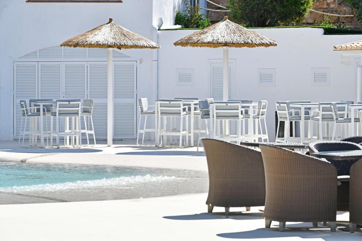 Piscina en o cerca de Salles Hotels Marina Portals