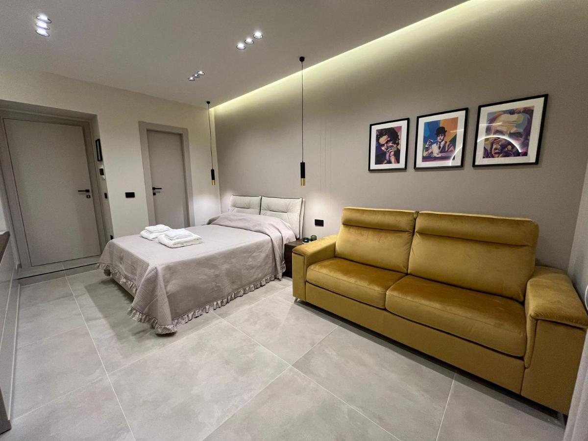 Stay in Naples - Housity