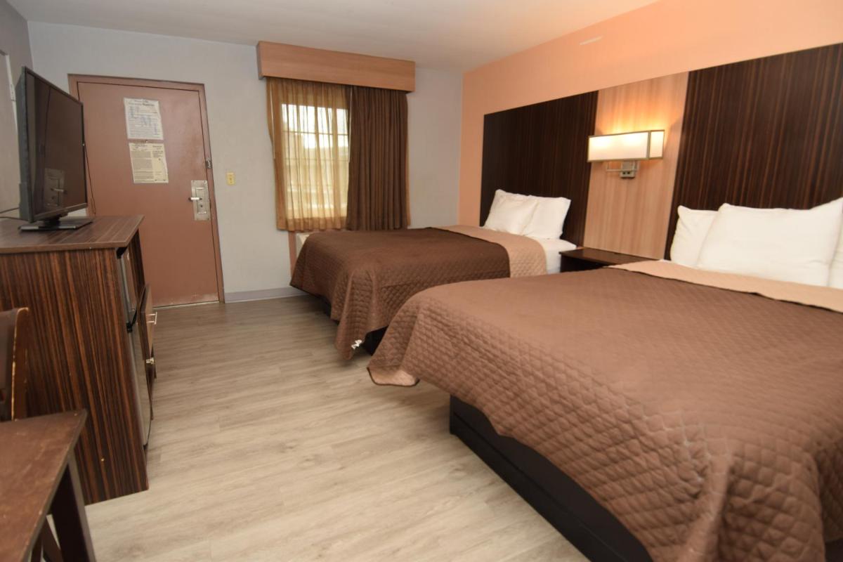 University Manor Inn - Housity