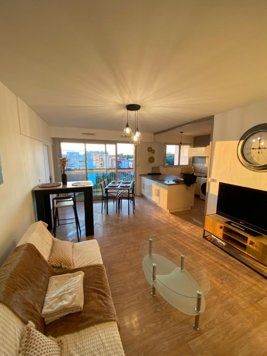 Suitetrails - Appartement Spacieux - 10' Gare