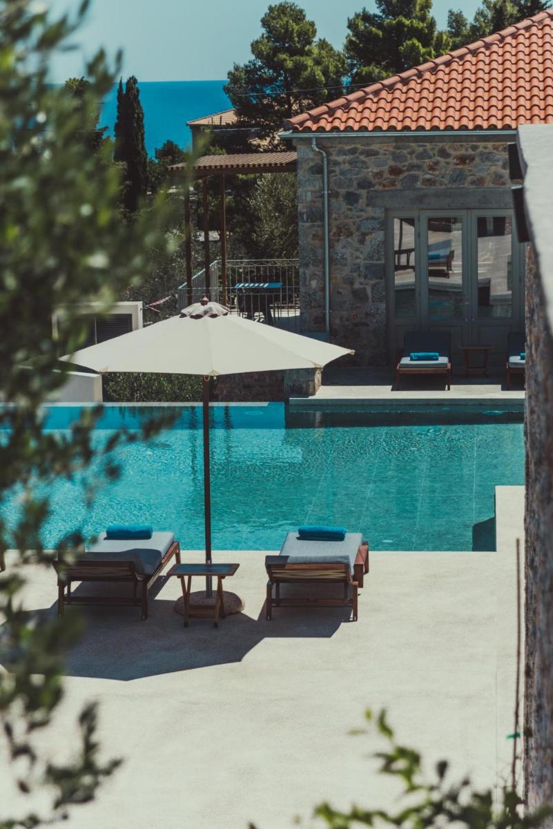 Sampatiki Suites - 4 Star Seaview Luxury Suites With Breakfast And Spa - Opened 2024 - Housity