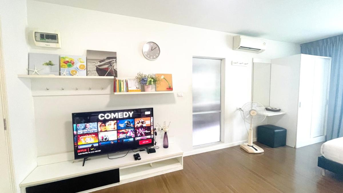 Baan Kun Koey Condo Huahin B103,Pool View,Heart of Huahin,Near Blue Ports,300m from Beach - Housity
