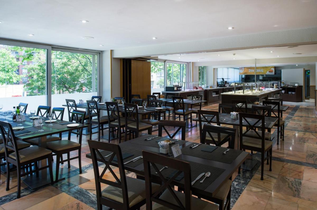 Un restaurante o sitio para comer en Catalonia Atenas