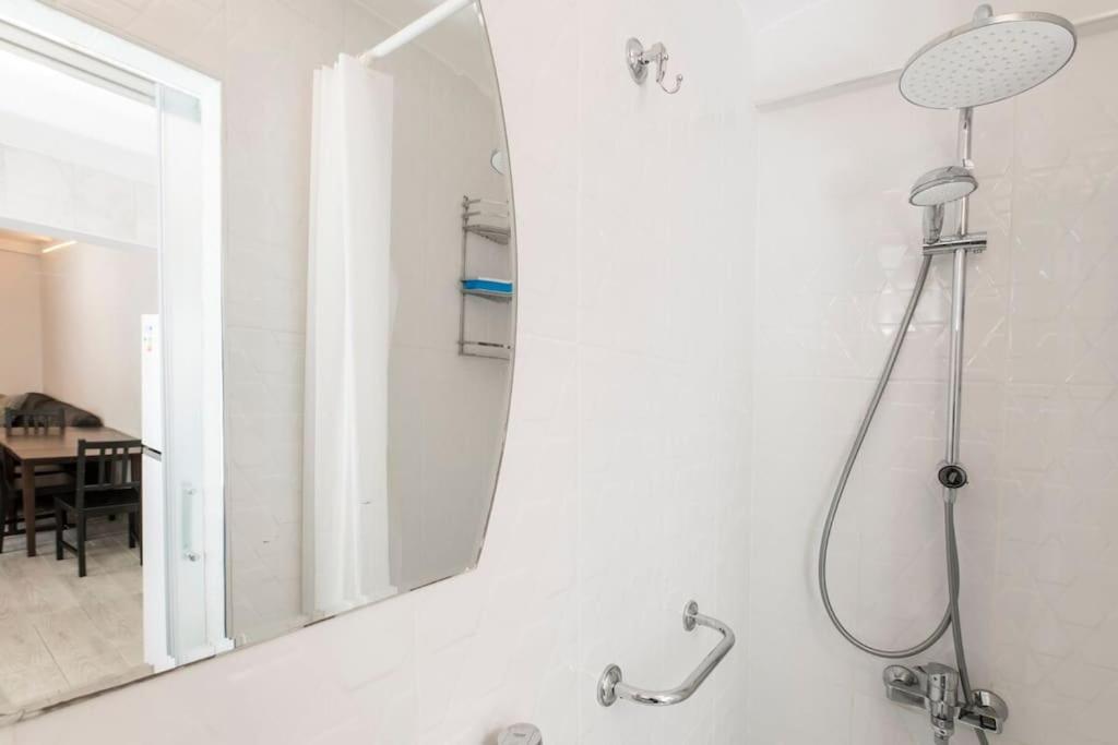 Beautiful 2BR House w/AC 400meters Taksim Square - Housity