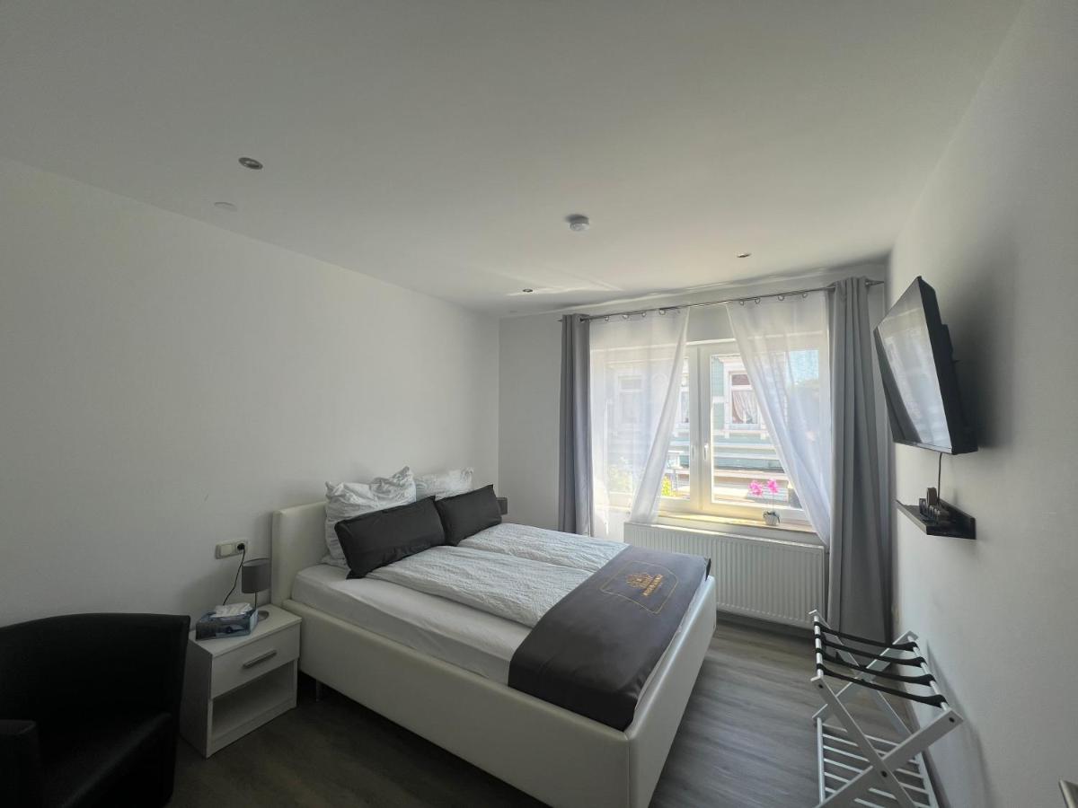 Maison Lounge - Housity