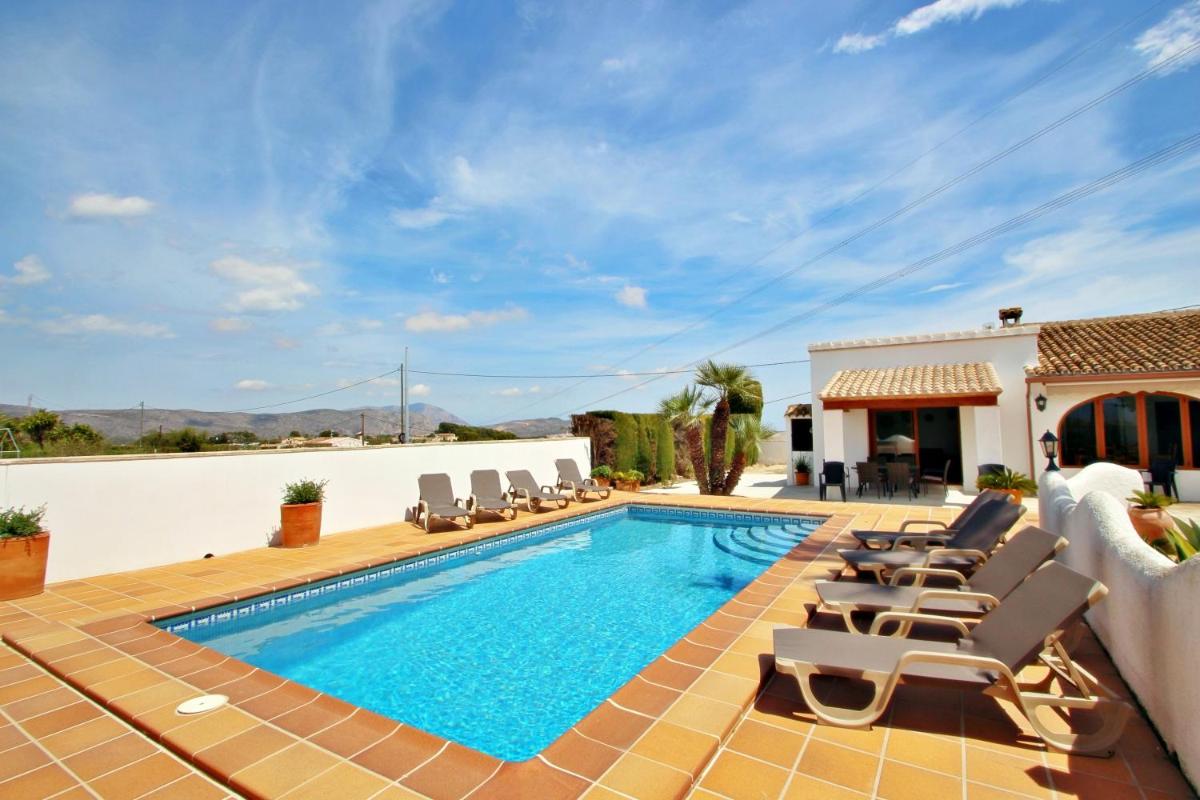 Finca Sendra - rustic finca for nature lovers in Benissa - Housity
