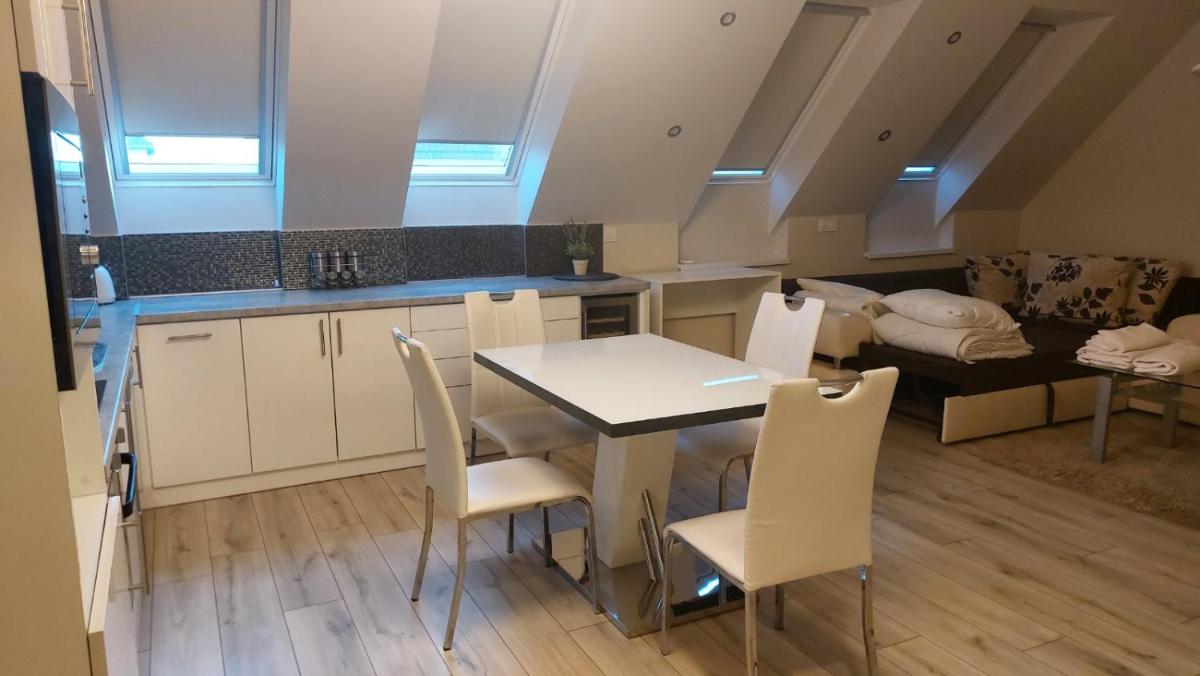 Hajnal apartman - Housity