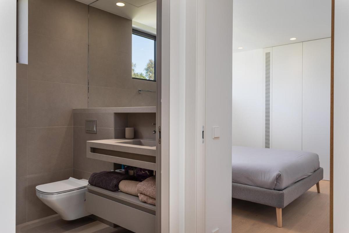 Holiday Rentals at Camiral, a Quinta do Lago Resort - Housity