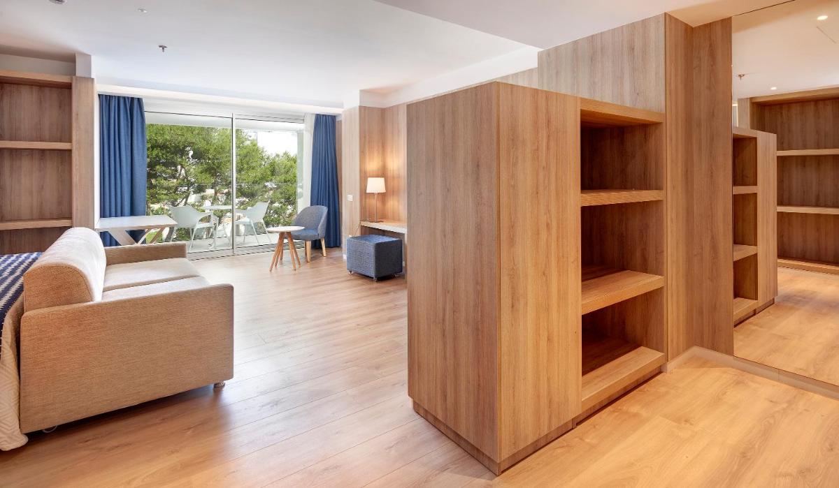 Zona de estar de Hipotels Bahia Cala Millor - Adults Only