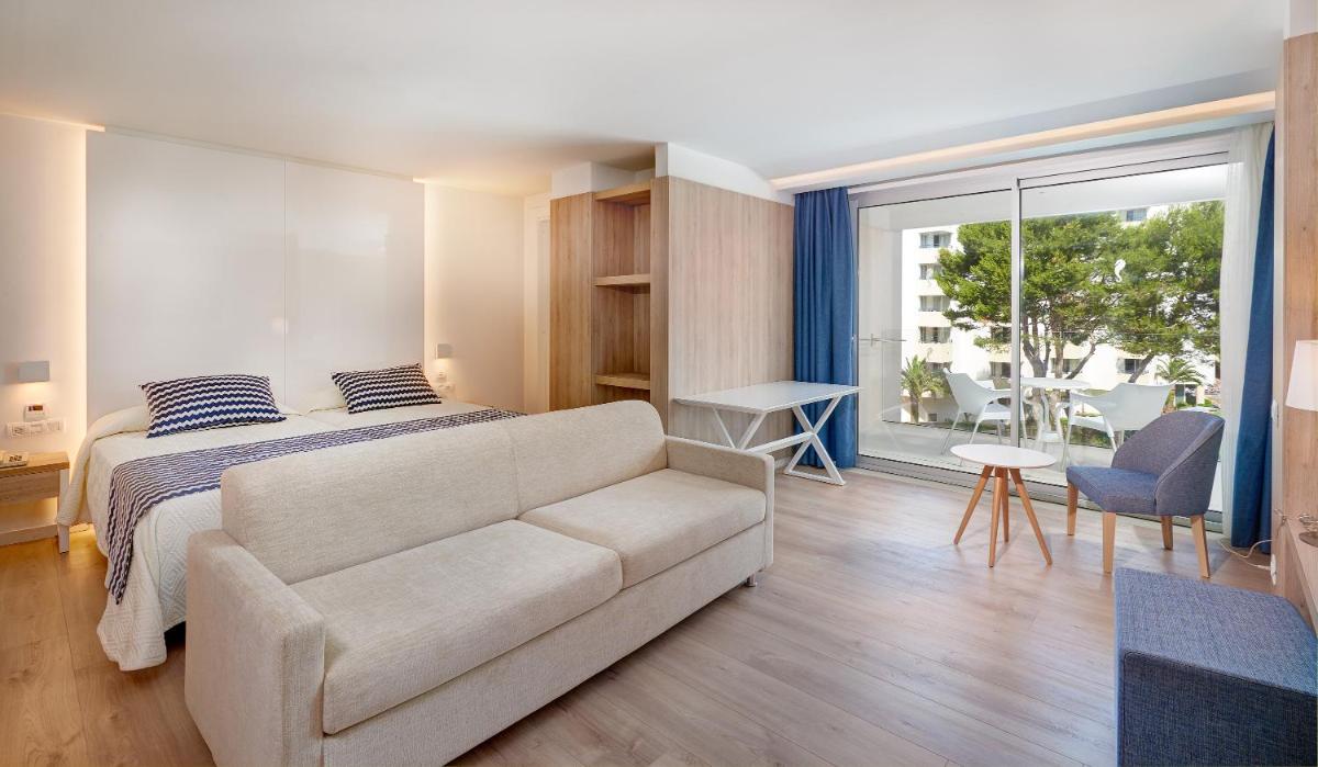 Zona de estar de Hipotels Bahia Cala Millor - Adults Only