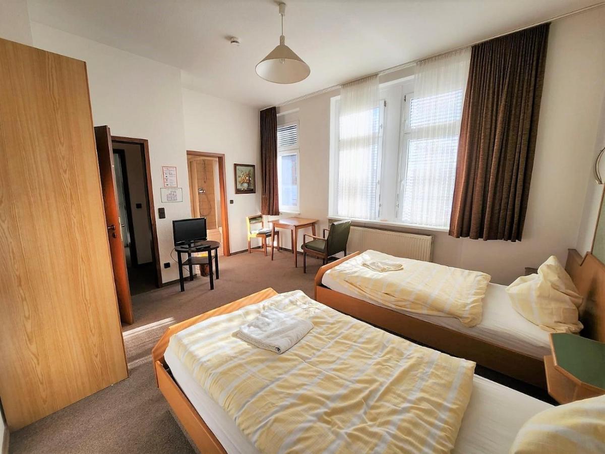 Monteurzimmer und Ferienwohnung Bergisch Gladbach - Housity