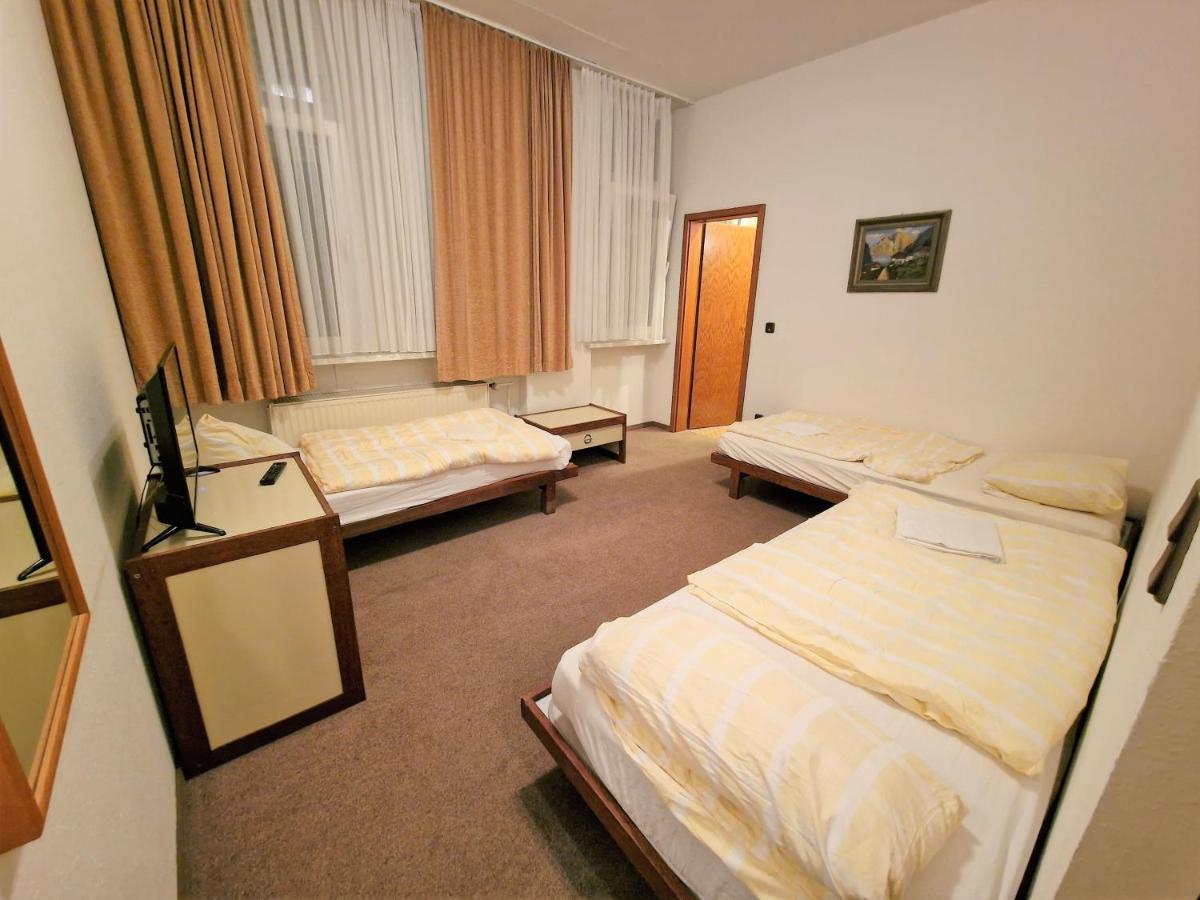 Monteurzimmer und Ferienwohnung Bergisch Gladbach - Housity