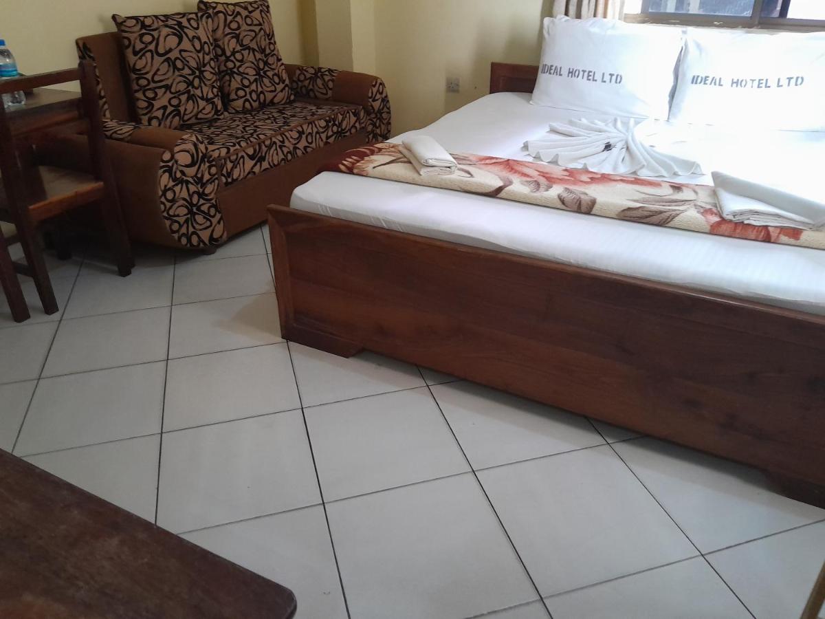 Hotel Ideal - Housity