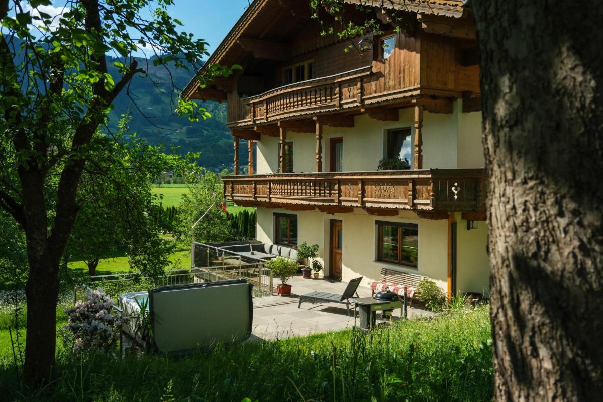 Suitetrails - Apart Moidl mit privatem Pool