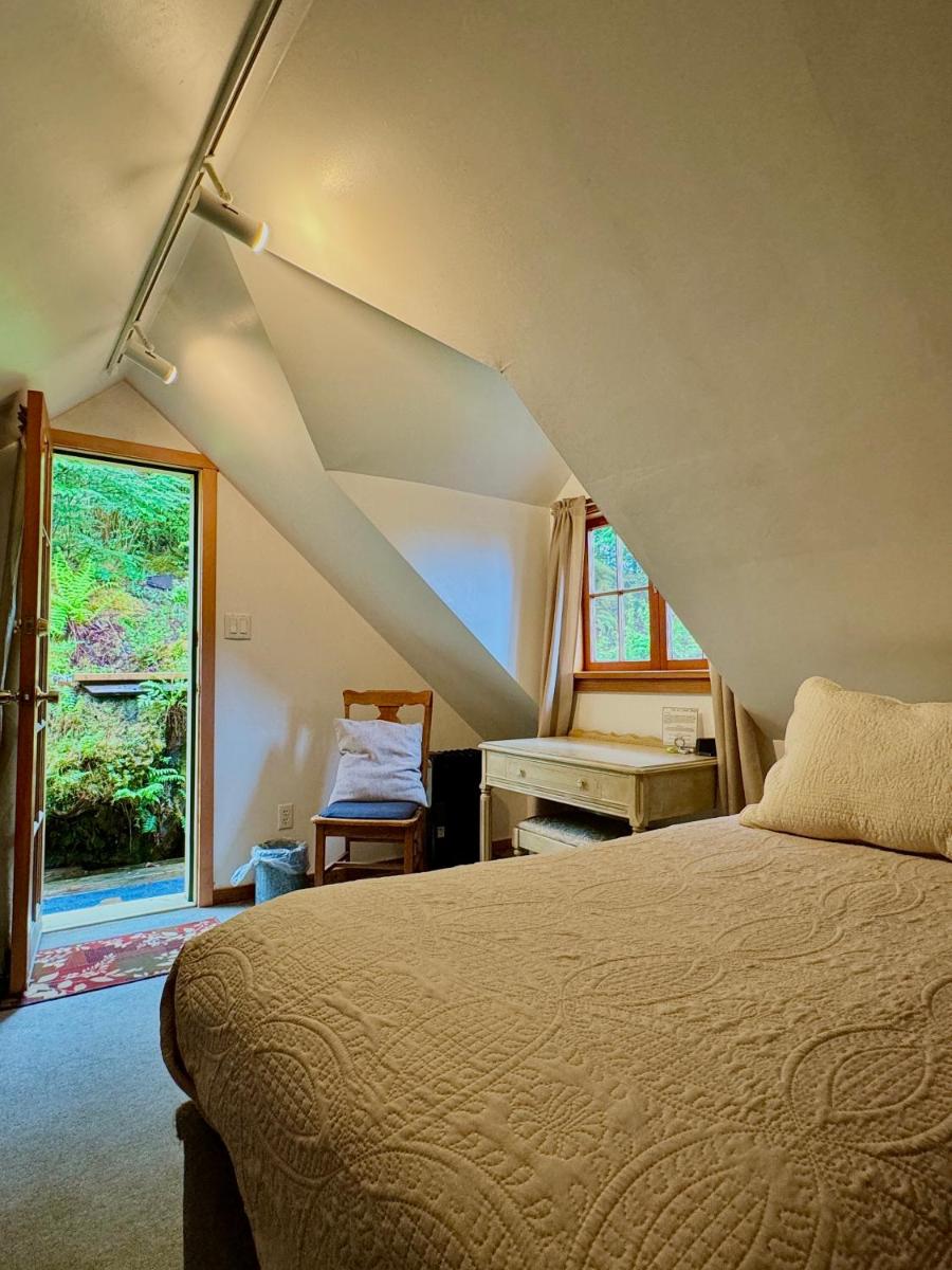 Inn At Creek Street - Housity