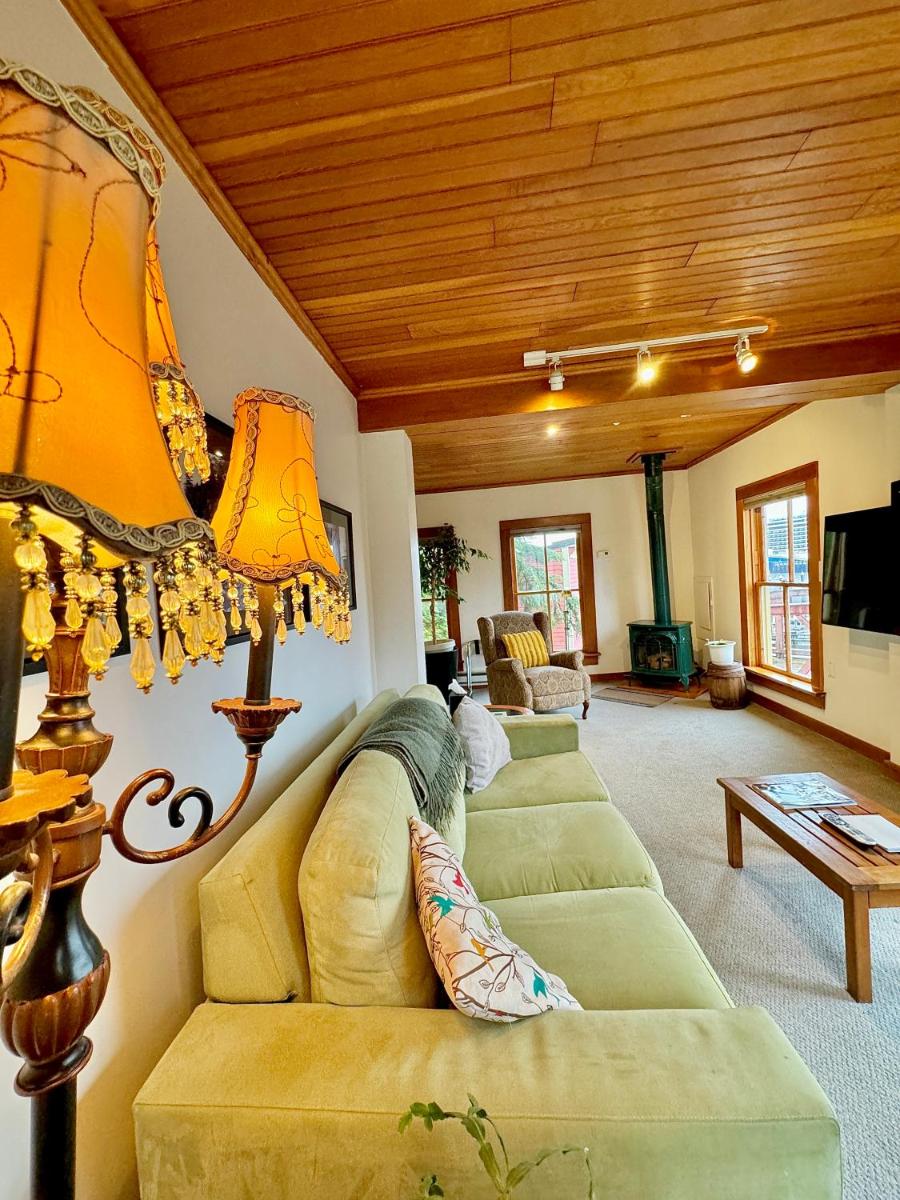 Inn At Creek Street - Housity