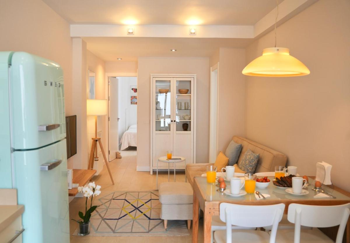 Minimalist Home Canteras Beach - Housity