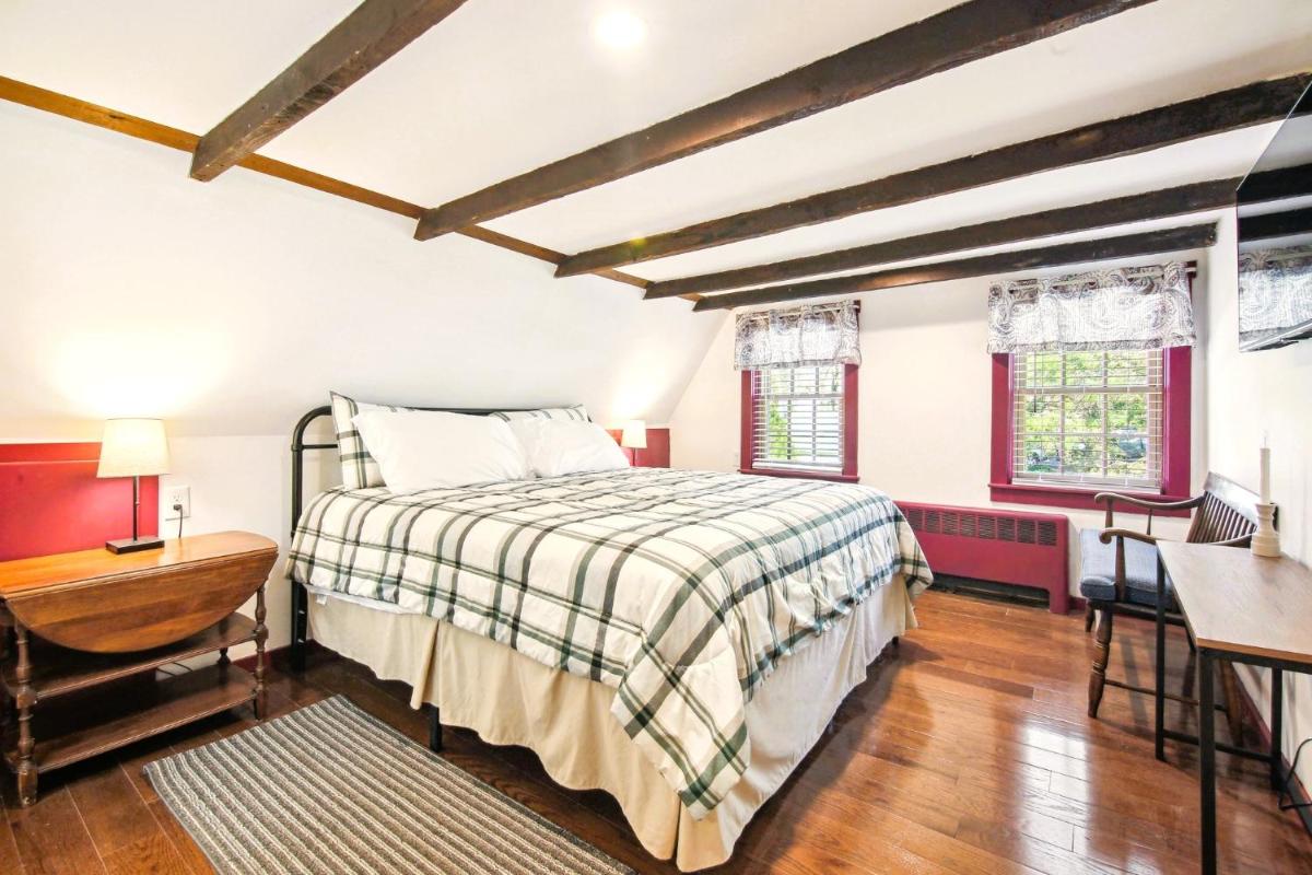 The Cottage At Amos Lake - Housity