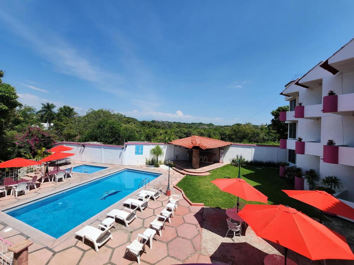 Hotel Hacienda del Rio Oaxtepec - Housity