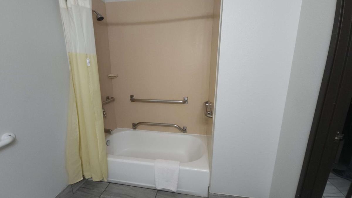 West Valley Inn - Housity