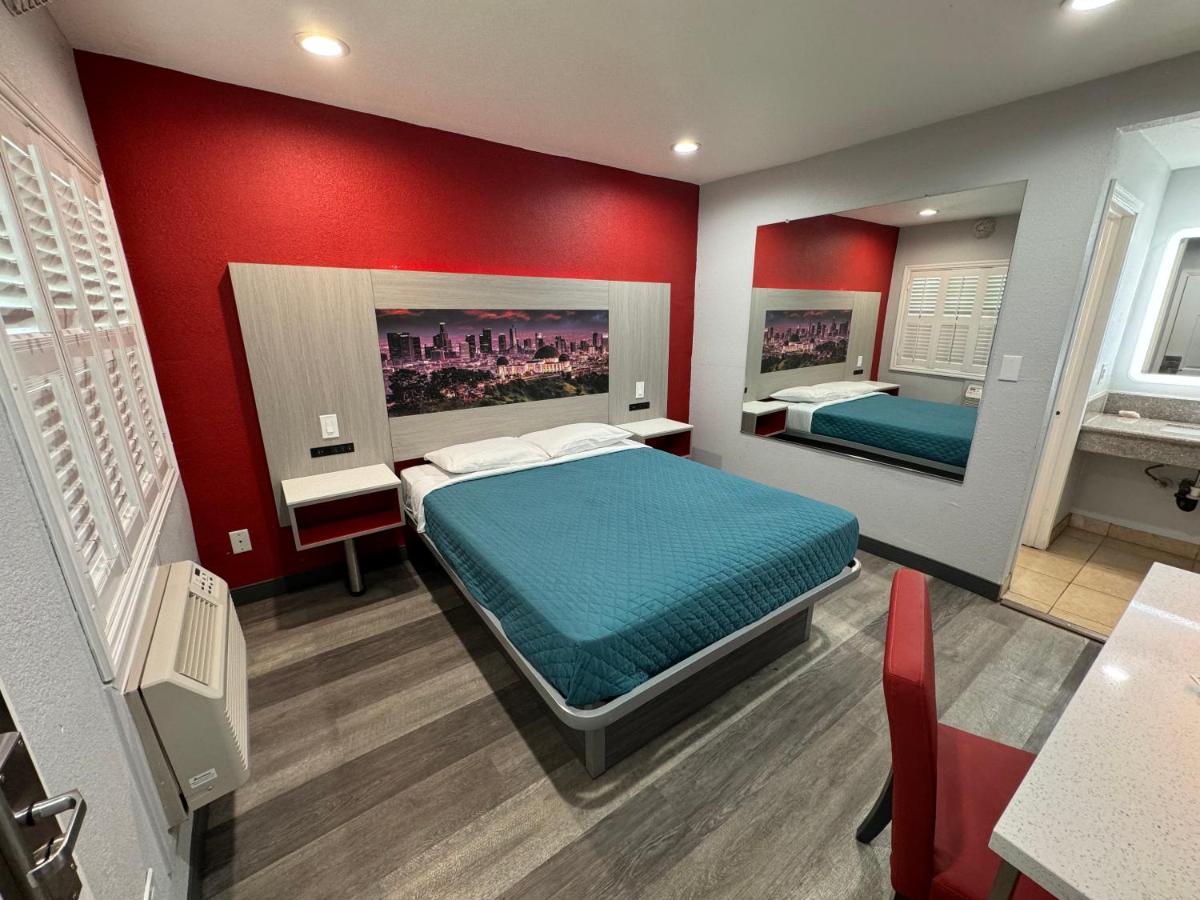 Lincoln Motel - Los Angeles, Hollywood Area - Housity
