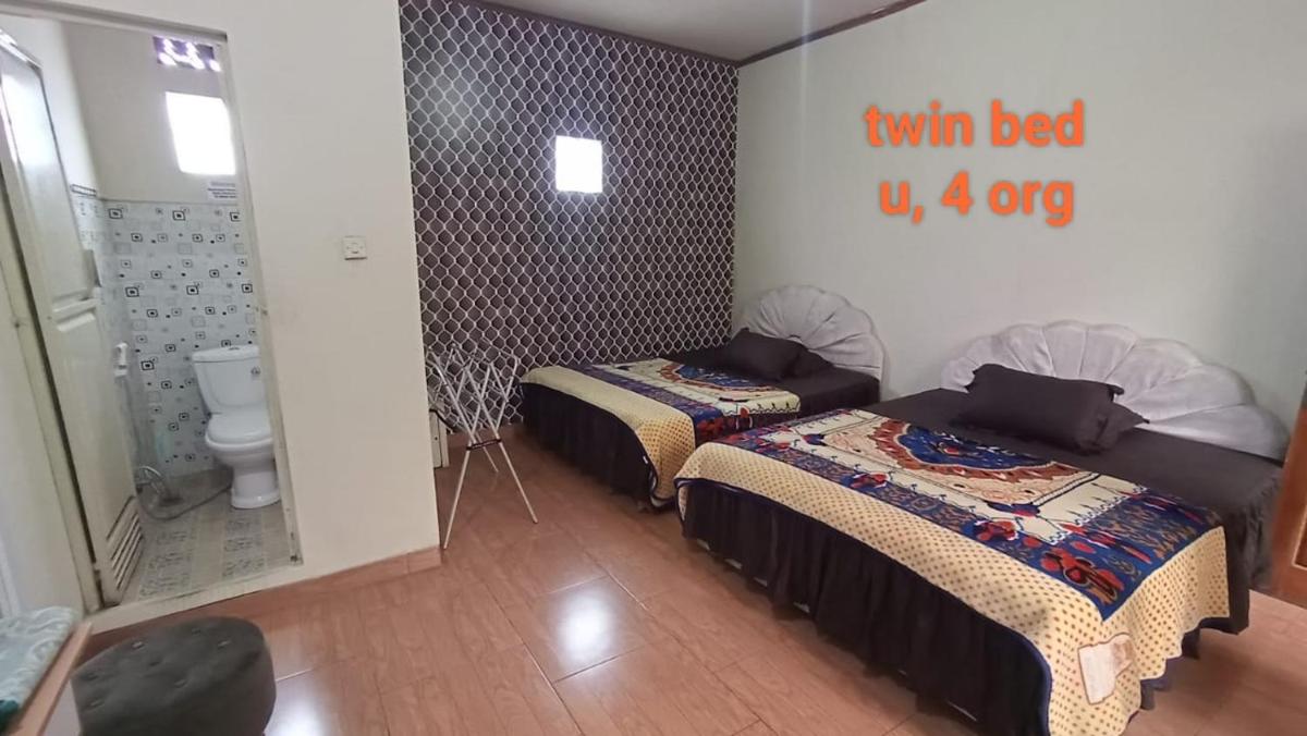 DIENG GHUZY HOUSE syariah twin bed - Housity