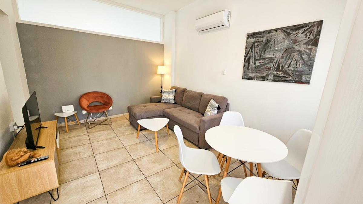 FlipFlop City Center Apartment - Housity