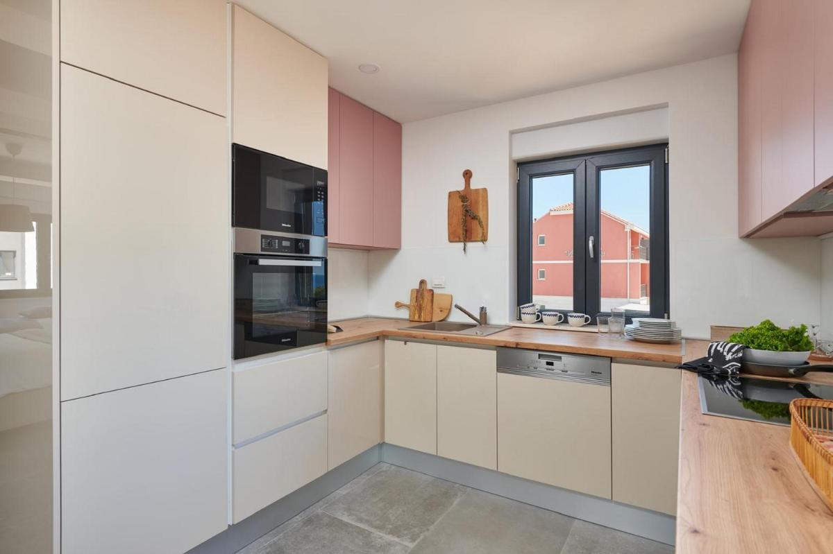 Irena Apartment No 2 - Hizvo