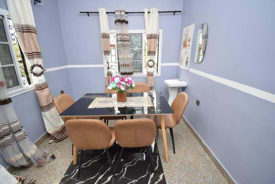 Milk and Honey House - Housity