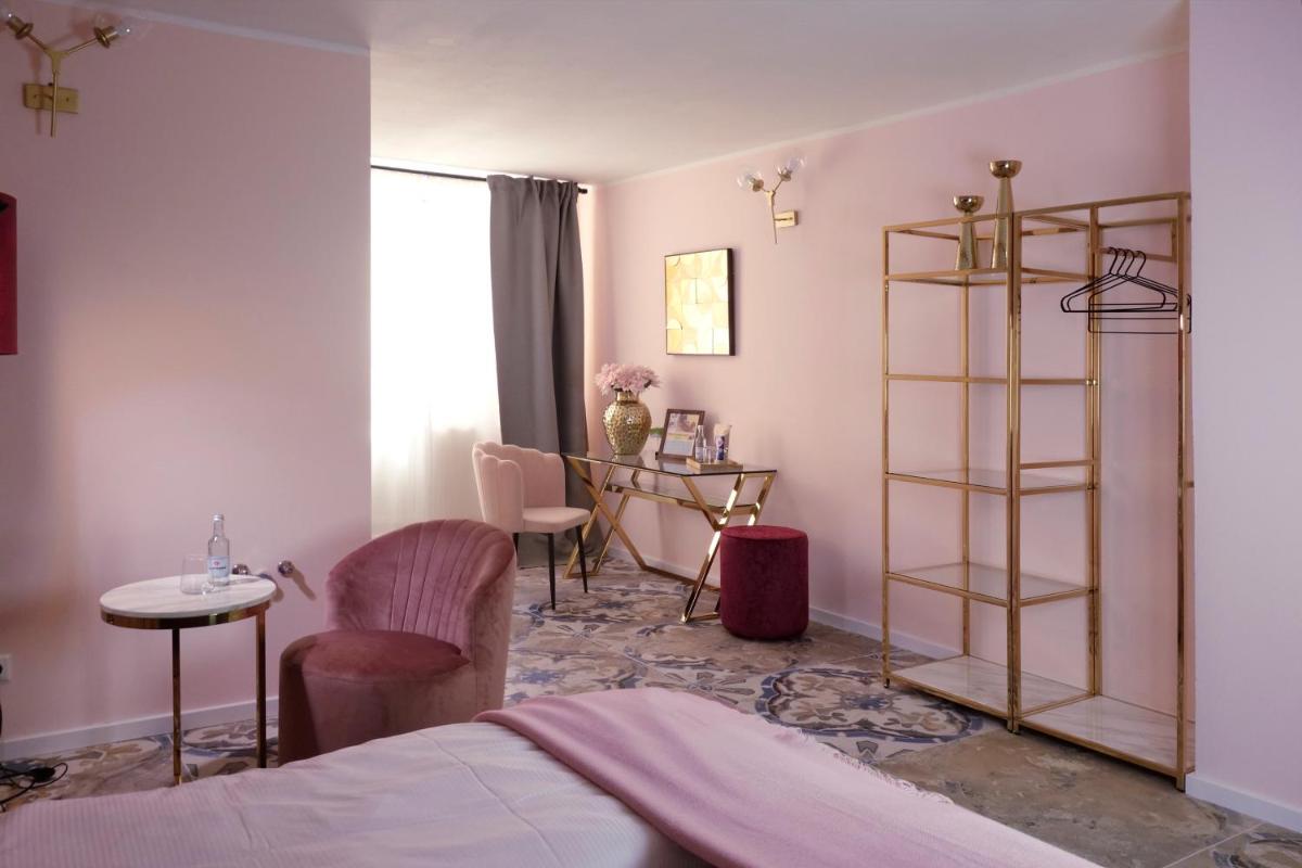 Gästezimmer Klassen(T)raum - Housity