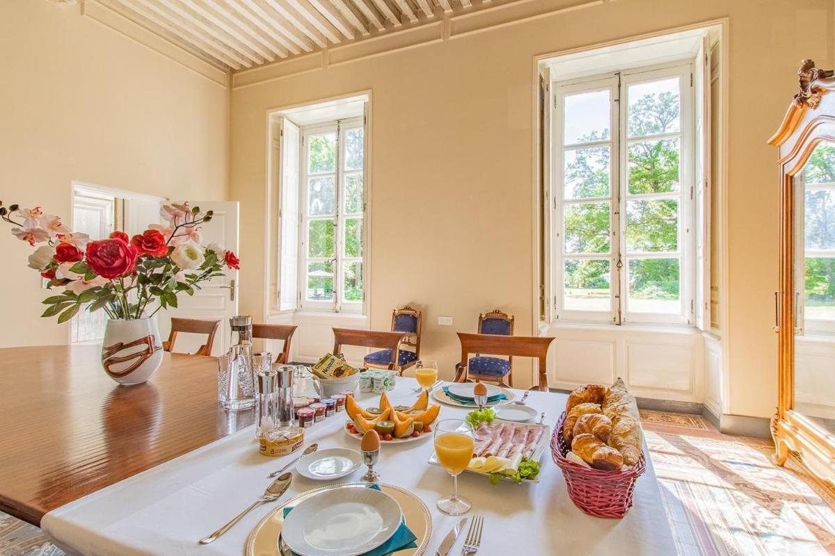 Marraycourt, Chateau-Chambre d'Hotes - Housity