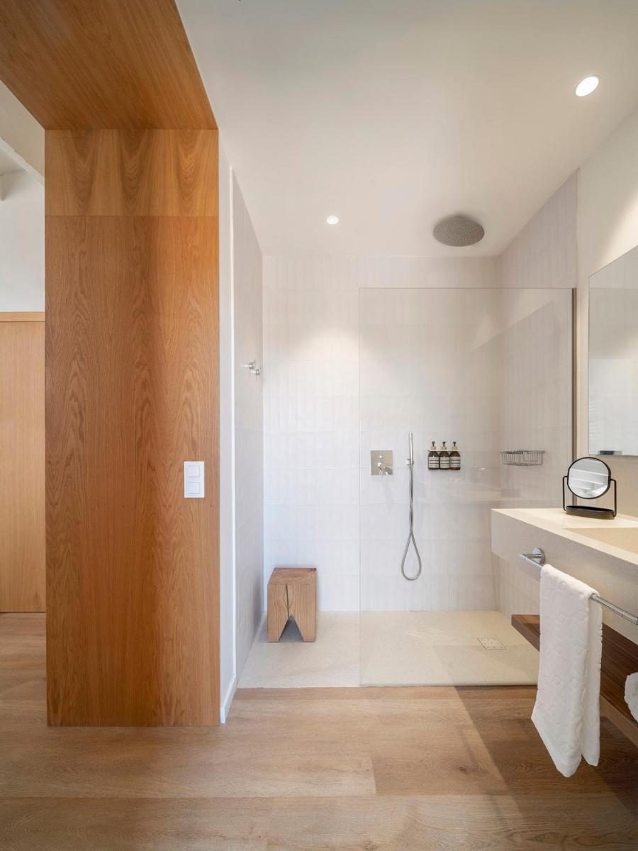 Un baño de Es Figueral Nou Hotel Rural & Spa - Adults Only - Over 12