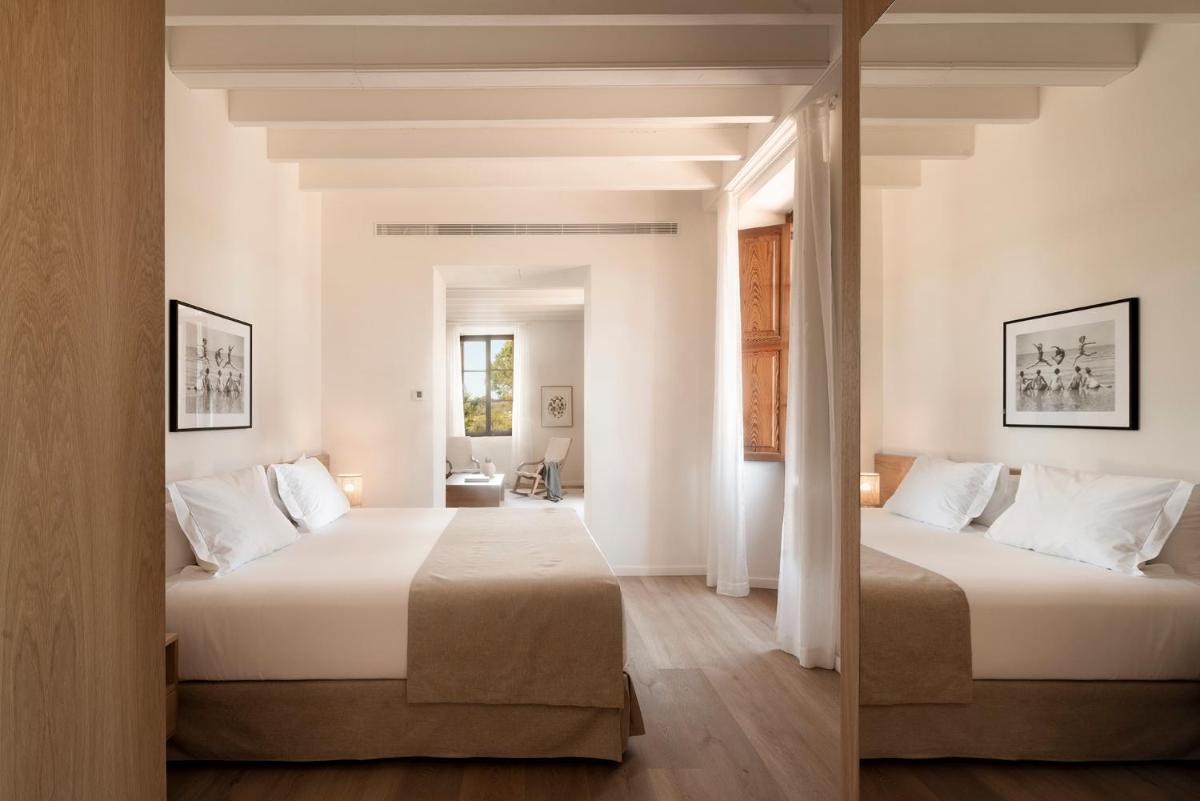 Cama o camas de una habitación en Es Figueral Nou Hotel Rural & Spa - Adults Only - Over 12