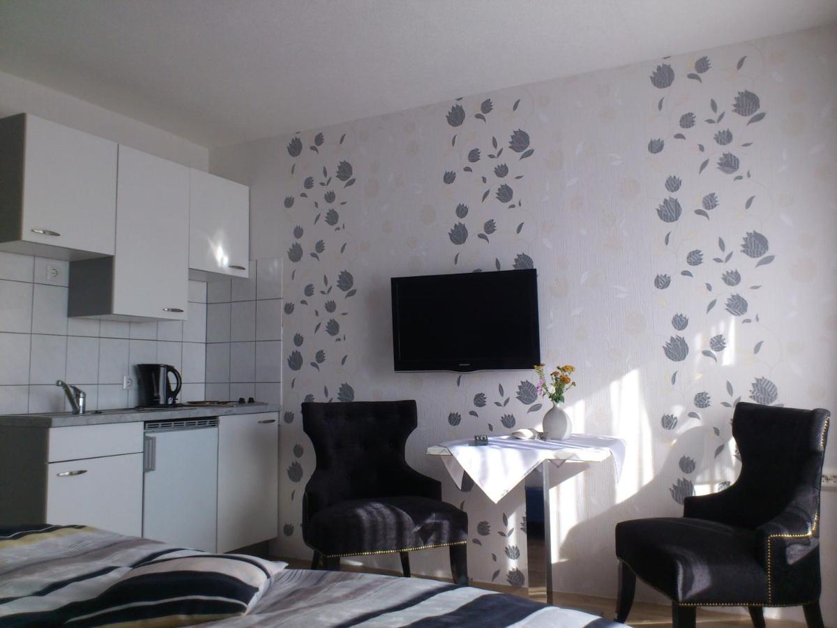 Pension zum Wiesengrund - Housity