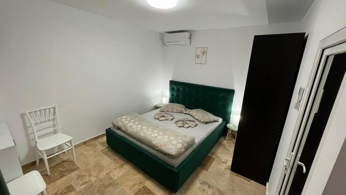 Vila Theo - Housity