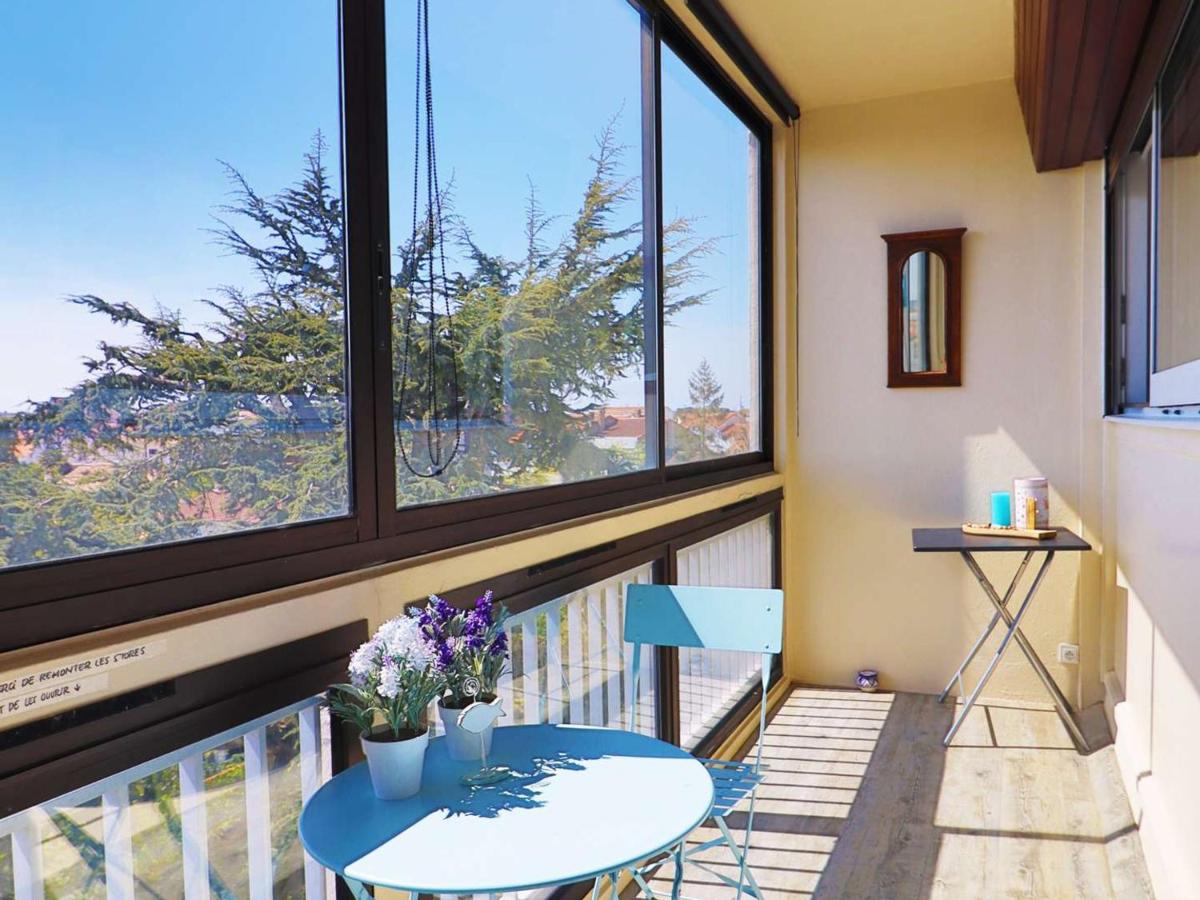 Appartement pour 2 pers. près du marché, parking privé, ascenseur, terrasse - Royan - FR-1-494-194 - Housity