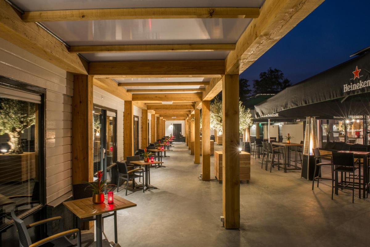 Hotel-Restaurant Unicum Elzenhagen - Housity