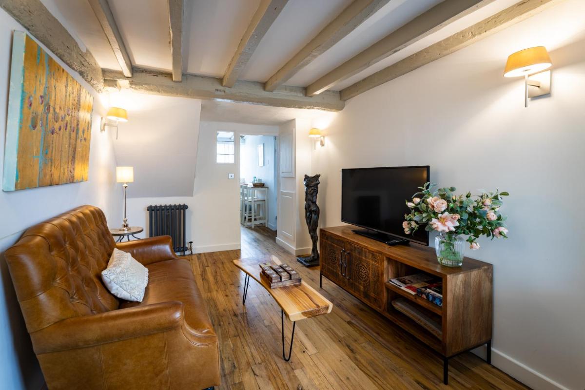 The Art Studio - Housity