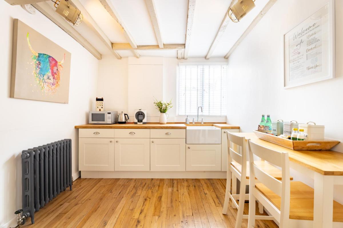 The Art Studio - Housity