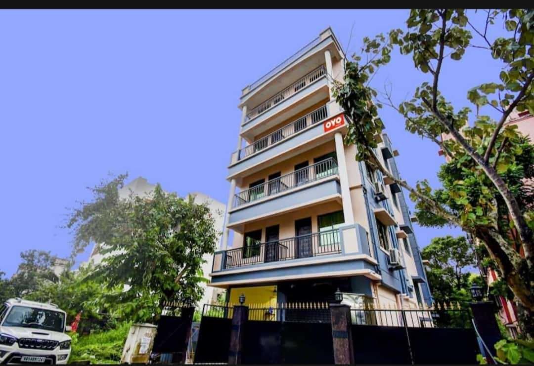Flagship Cv Guest House - Housity